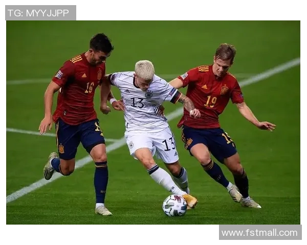 2012年美国与西班牙决赛精彩回顾与战术分析 2012年美国与西班牙决赛精彩回顾与战术分析